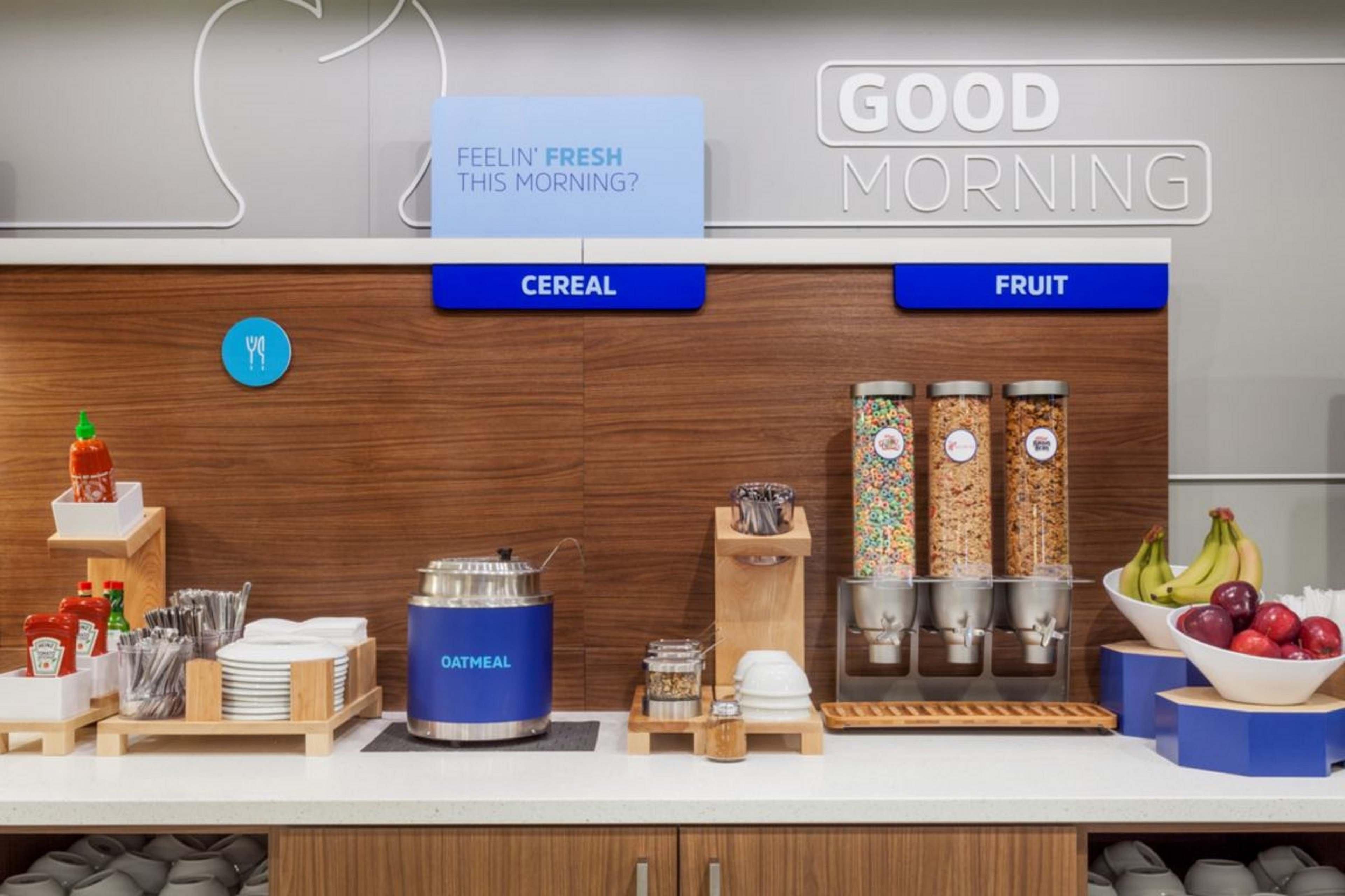 Holiday Inn Express & Suites - Oxford By Ihg Exteriér fotografie