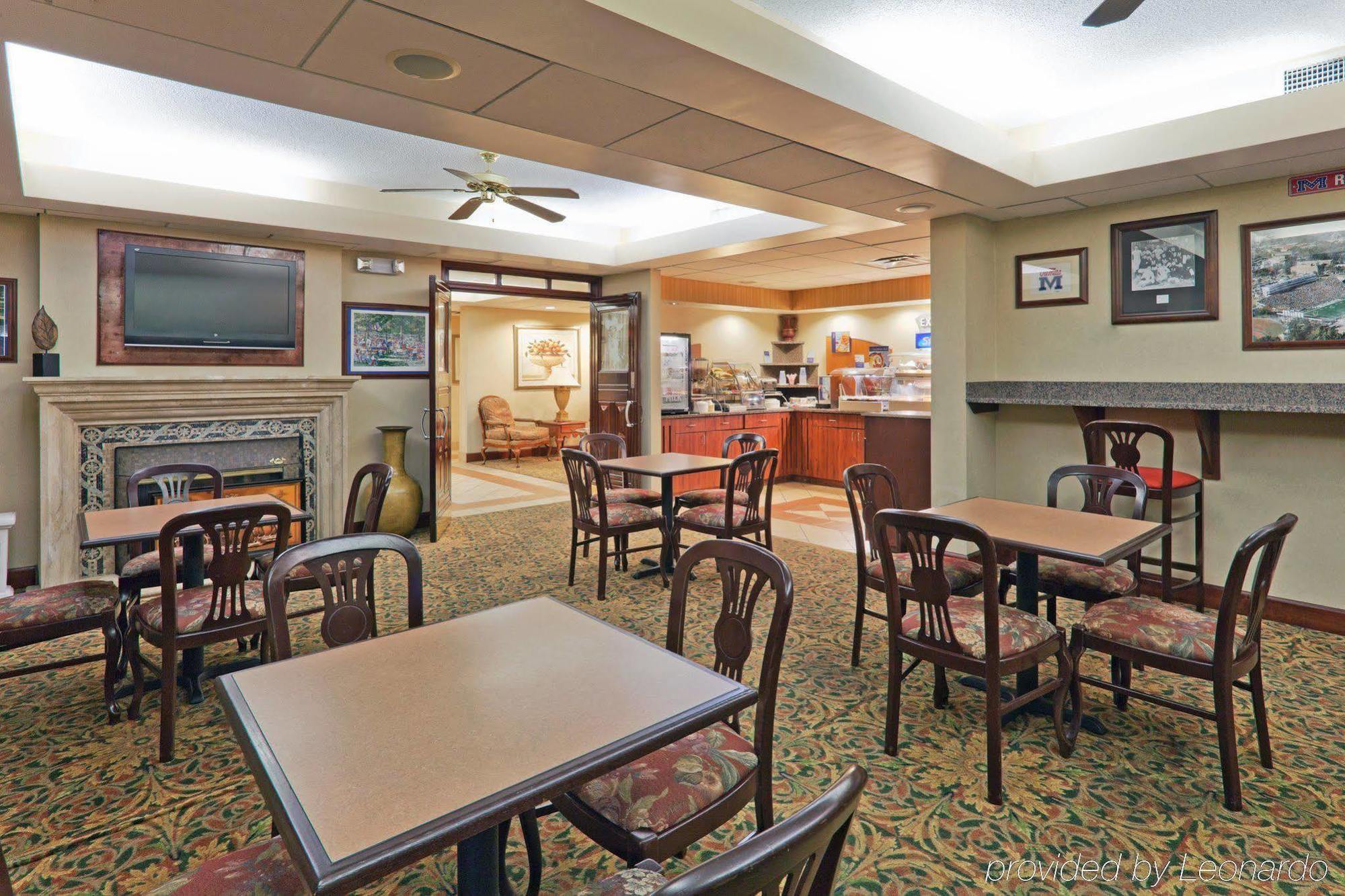 Holiday Inn Express & Suites - Oxford By Ihg Restaurace fotografie